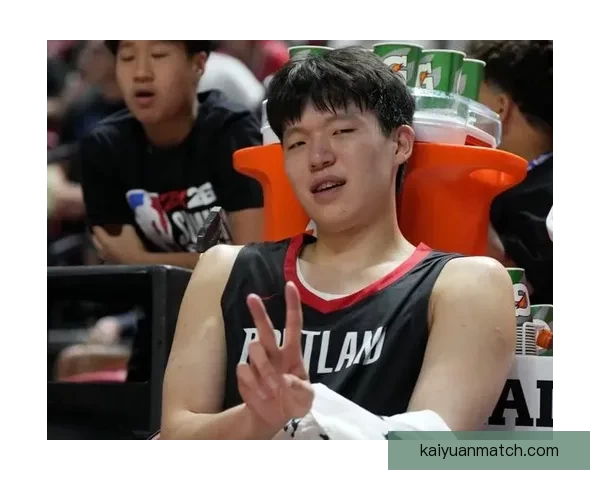 练级归来杨瀚森重返开拓者担纲内线核心再出发全力冲击新赛季荣耀征程